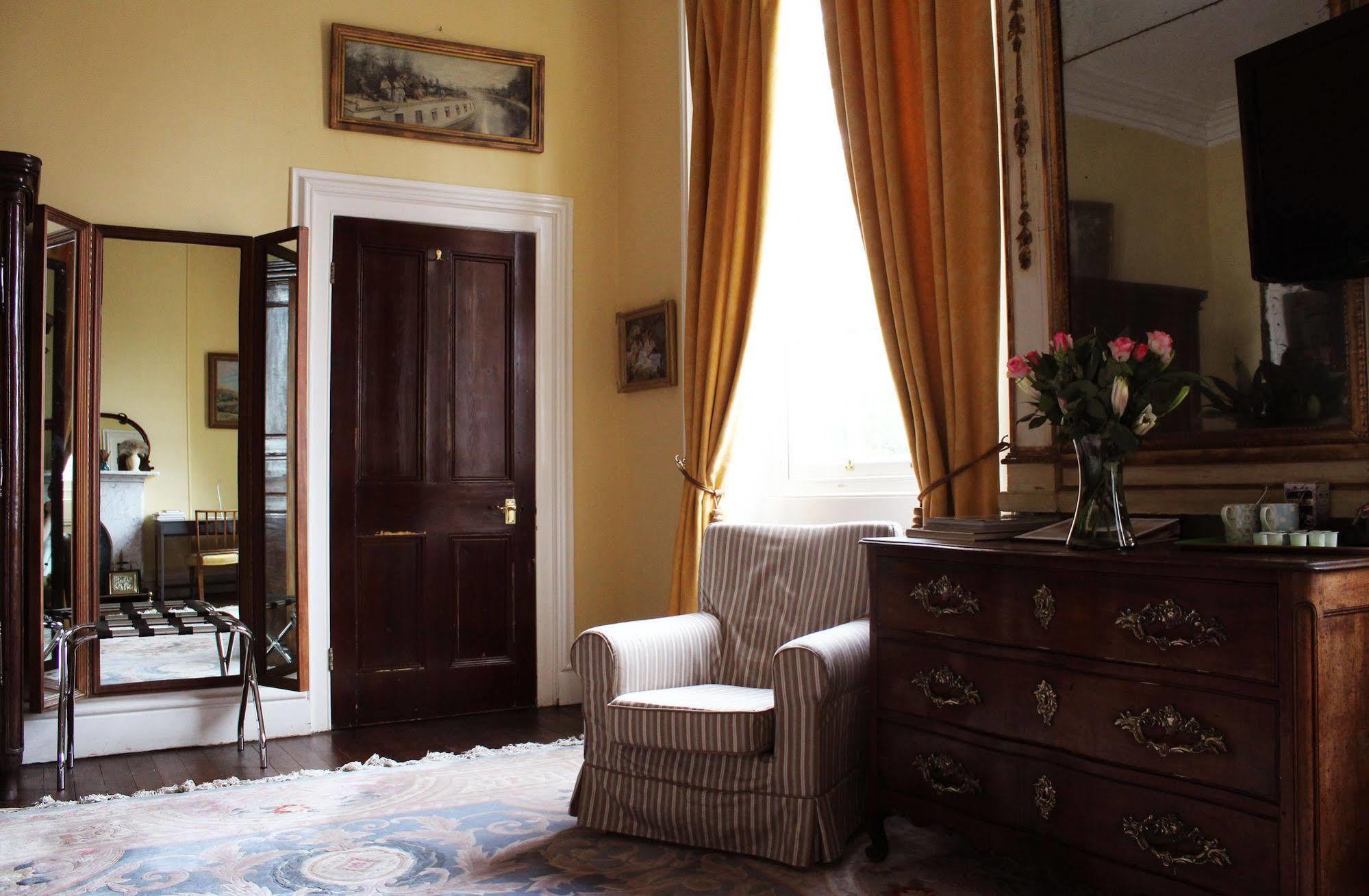 Anstey Hall 4*